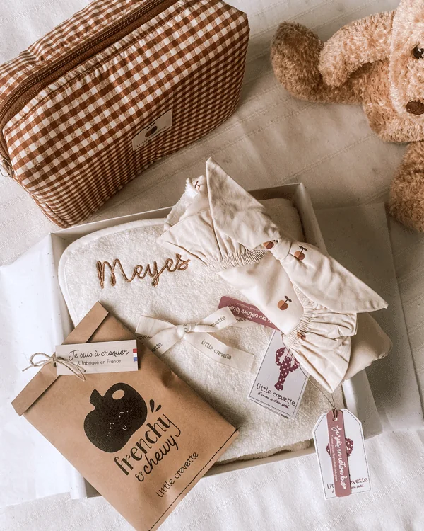 coffret cadeau de naissance personnalisé
