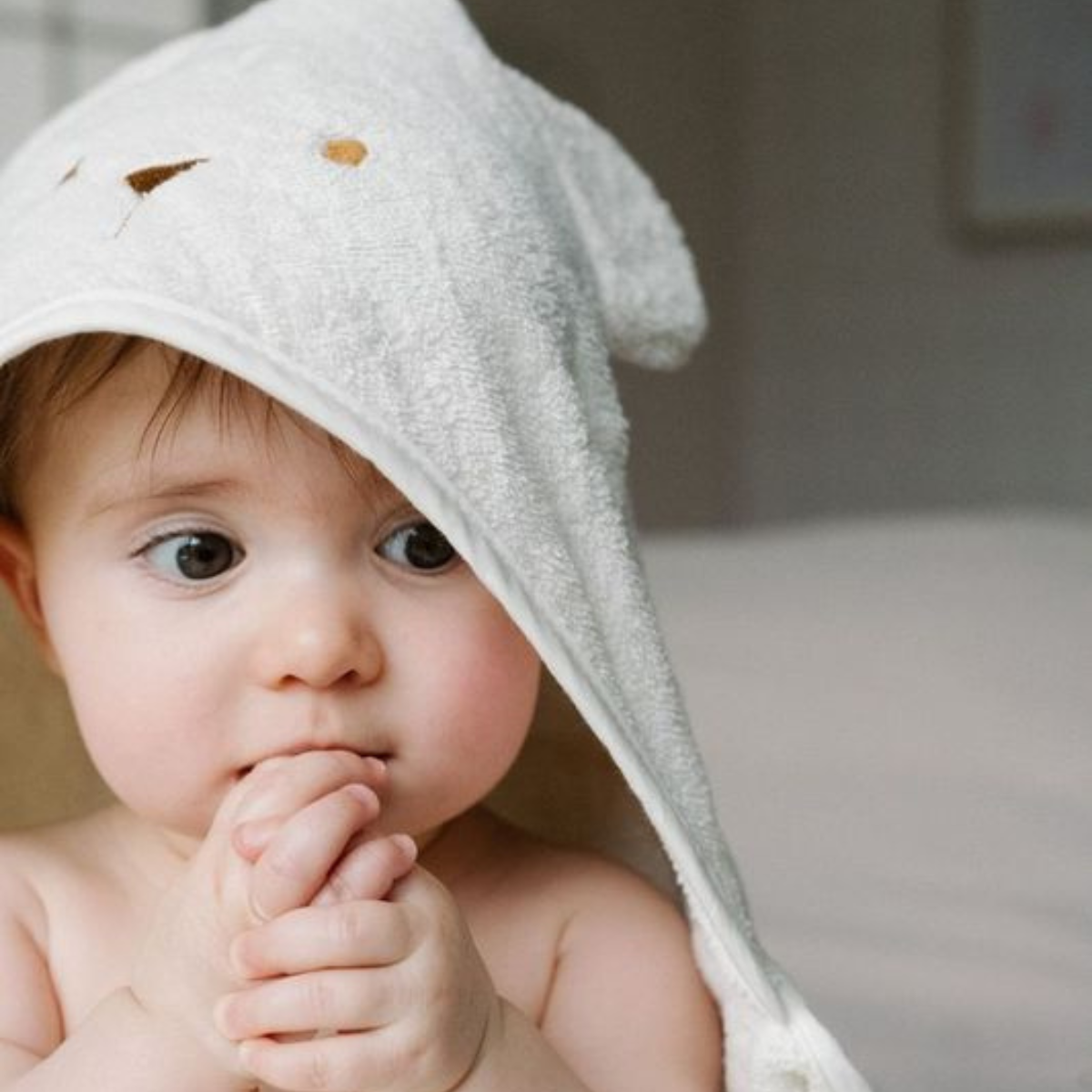 cape de bain bébé en éponge coton bio